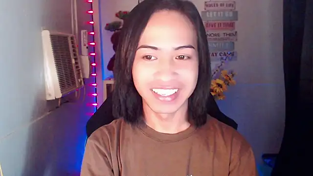 Snapshot of Lemonadexxx chatting on 12-19-25, 08:16 Lemonadexxx online show from 12-19-25, 08:16