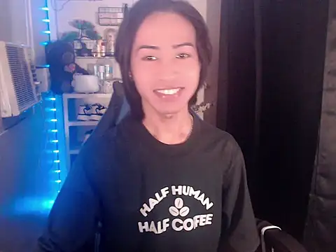 Snapshot of Lemonadexxx chatting on 02-08-26, 04:16 Lemonadexxx online show from 02-08-26, 04:16