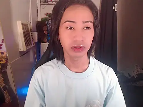 Snapshot of Lemonadexxx chatting on 02-25-26, 04:33 Lemonadexxx online show from 02-25-26, 04:33