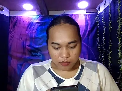 Snapshot of bettina_love chatting on 11-20-25, 05:18 bettina love online show from 11-20-25, 05:18