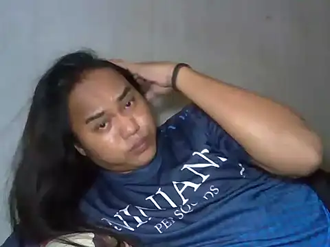 Snapshot of bettina_love chatting on 01-14-26, 08:53 bettina love online show from 01-14-26, 08:53