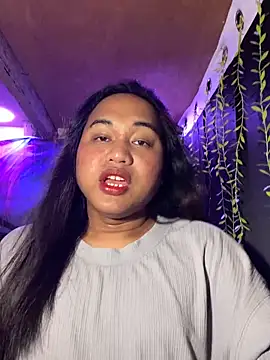 Snapshot of bettina_love chatting on 01-19-26, 01:59 bettina love online show from 01-19-26, 01:59