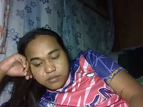 Snapshot of bettina_love chatting on 03-11-26, 06:36 bettina love online show from 03-11-26, 06:36