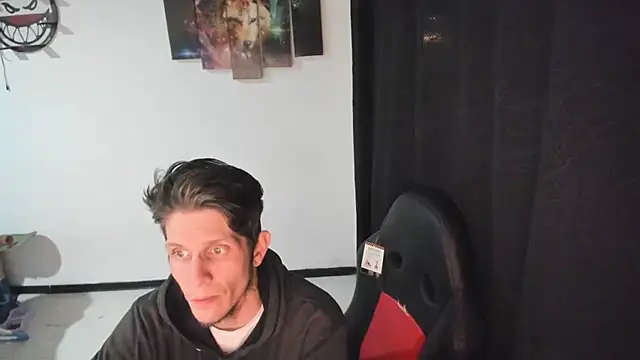 Snapshot of Jeff_Walton@xh chatting on 12-18-25, 05:24 Jeff Waltonxh online show from 12-18-25, 05:24