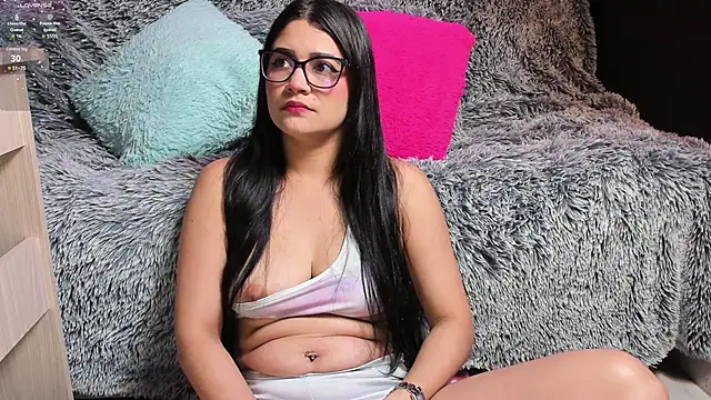 Snapshot of Emilyjhonson_01 chatting on 02-19-25, 01:39 Emilyjhonson 01 online show from 02-19-25, 01:39