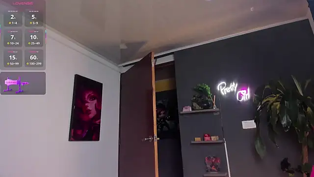 Emilyjhonson 01 online show from 04-28-26, 01:38