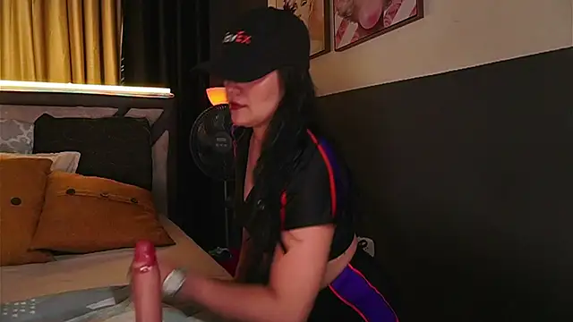 Emilyjhonson 01 online show from 05-05-26, 02:25