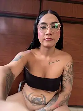 Snapshot of prety_sharick chatting on 02-04-26, 02:56 prety sharick online show from 02-04-26, 02:56