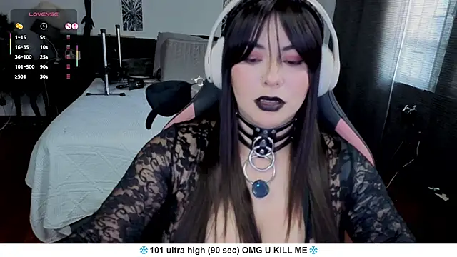 Liah santos online show from 04-30-26, 05:52