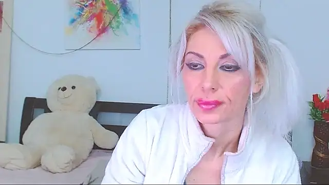 HoneyLara online show from 02-13-26, 12:17