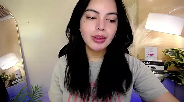 HotstuffCherrySummer online show from 12-31-24, 05:11