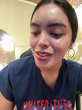 HotstuffCherrySummer online show from 04-17-26, 11:02