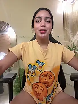 HotstuffCherrySummer online show from 04-18-26, 11:03