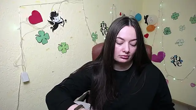 MilanaPrice online show from 03-18-25, 09:31