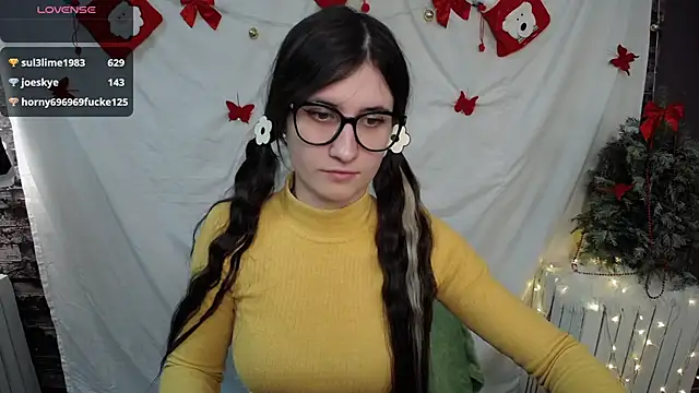 Snapshot of MaryEm976 chatting on 12-15-24, 09:56 MaryEm976 online show from 12-15-24, 09:56