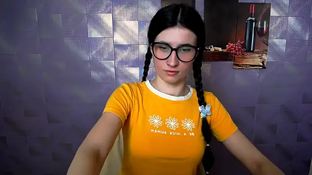 Snapshot of MaryEm976 chatting on 02-15-26, 08:24 MaryEm976 online show from 02-15-26, 08:24