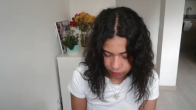 dark enchantress  online show from 01-14-25, 10:12