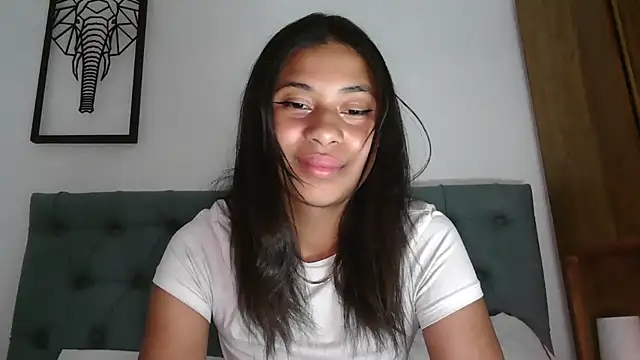 dark enchantress  online show from 10-16-25, 05:19