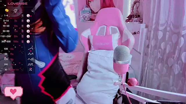 Snapshot of mia_kawaii05 chatting on 12-08-24, 10:14 mia kawaii05 online show from 12-08-24, 10:14