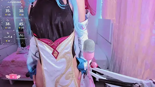 Snapshot of mia_kawaii05 chatting on 11-10-25, 09:36 mia kawaii05 online show from 11-10-25, 09:36