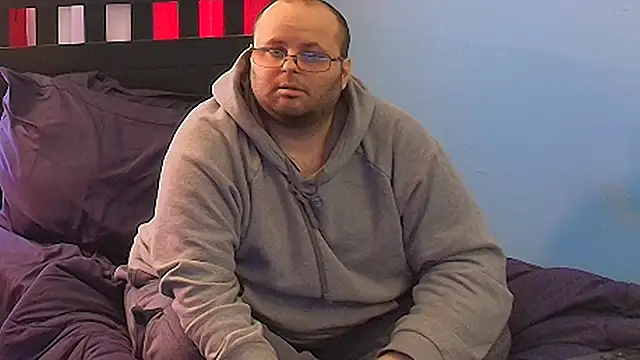 Snapshot of lefty15242 chatting on 02-03-25, 03:59 lefty15242 online show from 02-03-25, 03:59