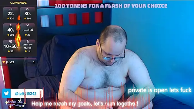 Snapshot of lefty15242 chatting on 10-10-25, 07:13 lefty15242 online show from 10-10-25, 07:13