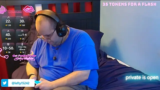 Snapshot of lefty15242 chatting on 11-02-25, 05:43 lefty15242 online show from 11-02-25, 05:43