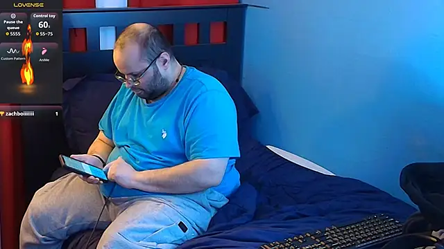 Snapshot of lefty15242 chatting on 01-08-26, 12:13 lefty15242 online show from 01-08-26, 12:13