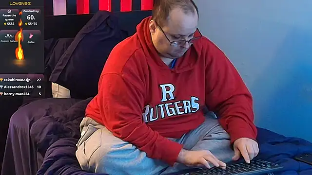 Snapshot of lefty15242 chatting on 01-11-26, 06:57 lefty15242 online show from 01-11-26, 06:57