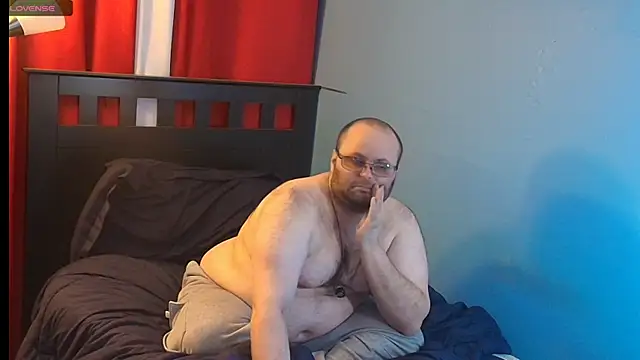 Snapshot of lefty15242 chatting on 02-25-26, 05:28 lefty15242 online show from 02-25-26, 05:28