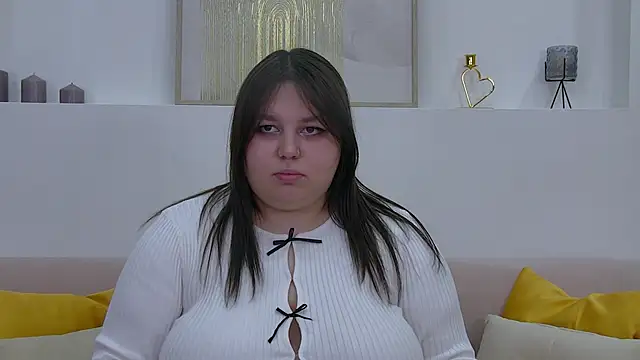 LillianKim online show from 01-20-25, 03:48