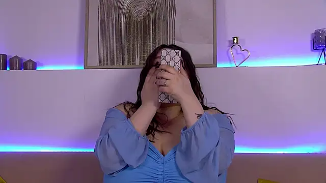 LillianKim online show from 01-25-25, 04:45