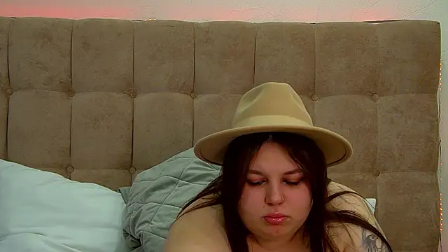 LillianKim online show from 03-07-25, 10:21