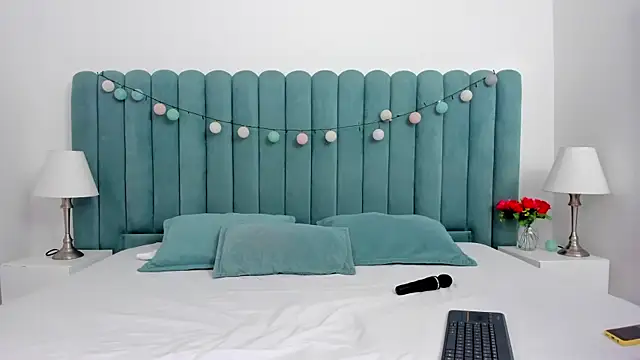 marianaaguii online show from 02-26-25, 09:10