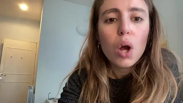 Mollyy998 online show from 01-06-26, 07:12