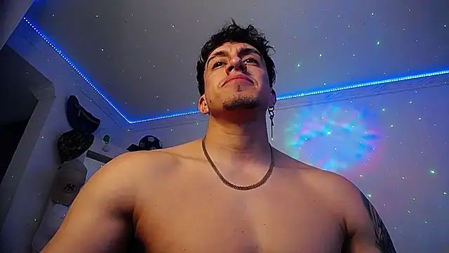 Snapshot of strongboy_ chatting on 11-05-25, 07:03 strongboy online show from 11-05-25, 07:03