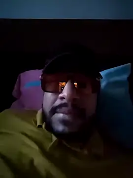 Snapshot of eljefe1119 chatting on 09-15-25, 11:05 eljefe1119 online show from 09-15-25, 11:05