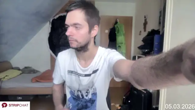 Snapshot of Chris23547 chatting on 03-05-26, 08:43 Chris23547 online show from 03-05-26, 08:43