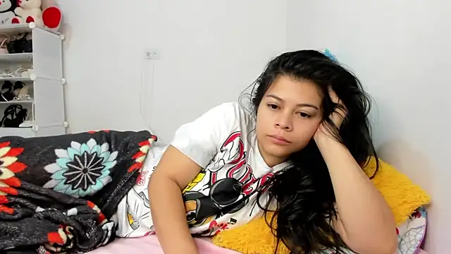 Snapshot of sweetnia chatting on 09-22-25, 01:02 sweetnia online show from 09-22-25, 01:02