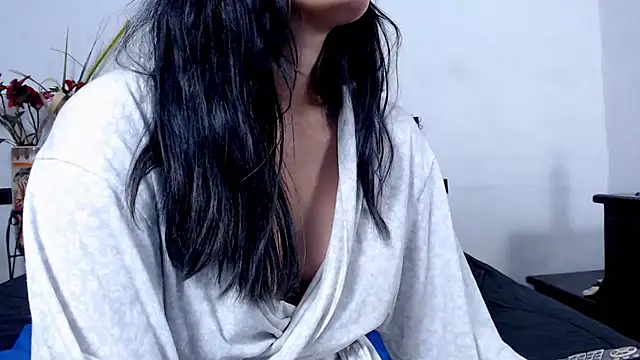 AikoTailor online show from 11-24-25, 11:10