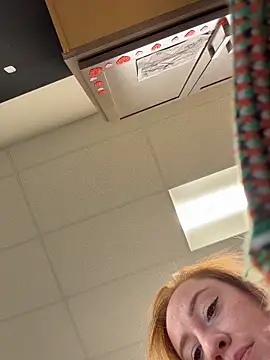 cinnatitties online show from 10-31-25, 06:31