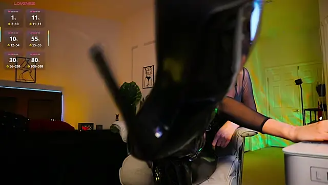 Snapshot of Alexa_Lover_Ra chatting on 11-06-25, 01:34 Alexa Lover Ra online show from 11-06-25, 01:34