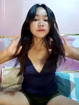 Snapshot of Hotbaby_1523 chatting on 04-17-26, 01:47 Hotbaby 1523 online show from 04-17-26, 01:47
