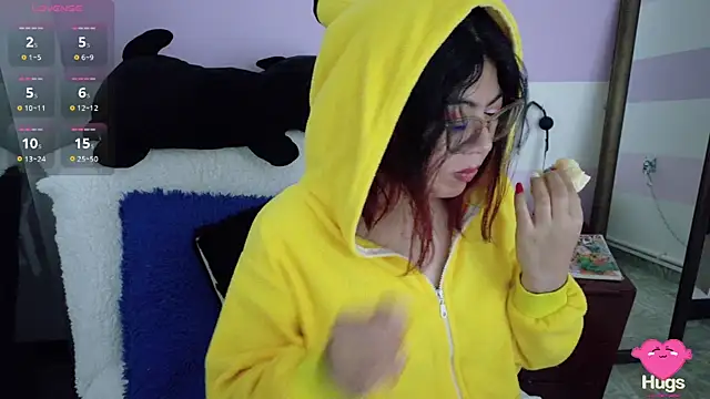 Catwhite  online show from 10-04-25, 03:54