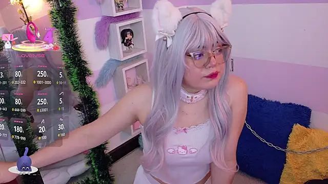 Catwhite  online show from 01-07-26, 06:32