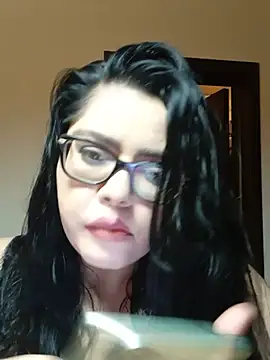 Snapshot of AriaRussell chatting on 06-25-26, 08:46 AriaRussell online show from 06-25-26, 08:46