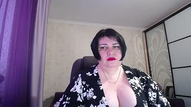 JuicyLady Di online show from 02-03-25, 05:51