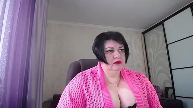 JuicyLady Di online show from 02-09-25, 06:01