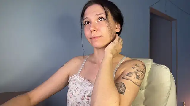 pinkdolly18 online show from 06-16-26, 03:14