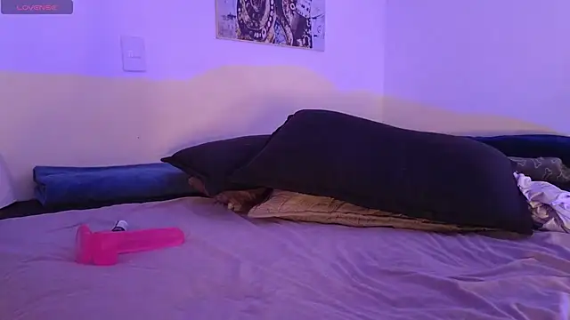 Snapshot of Corina_Ts chatting on 11-04-25, 11:53 Corina Ts online show from 11-04-25, 11:53